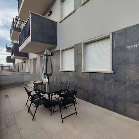 Viladaide Apartman *